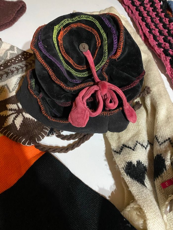 Lot écharpes et bonnets fille - photo numéro 5