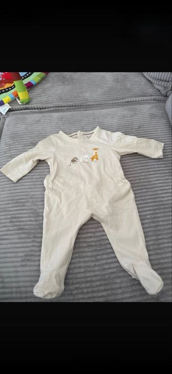 4 Pyjamas okaïdi 3 mois - photo numéro 3