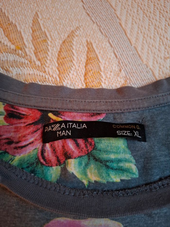 Jolie t-shirt femme avec motif - photo numéro 3