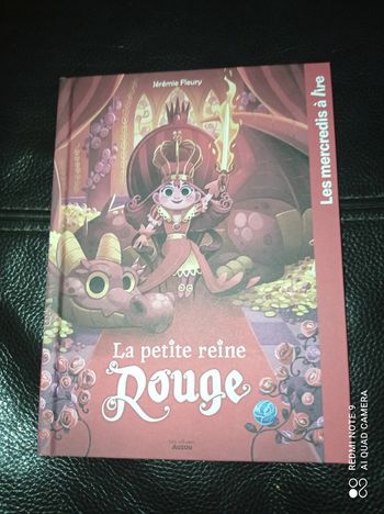 Livre album enfant Les mercredis à lire, La petite reine rouge, Éditions Auzou