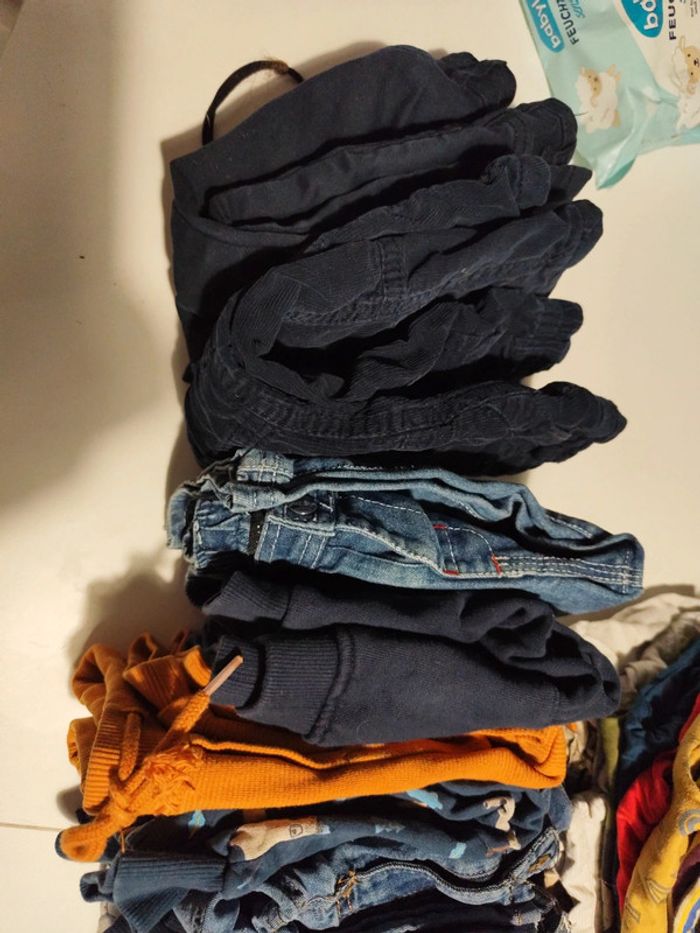 Gros lot vêtements garçon 18 mois - photo numéro 2
