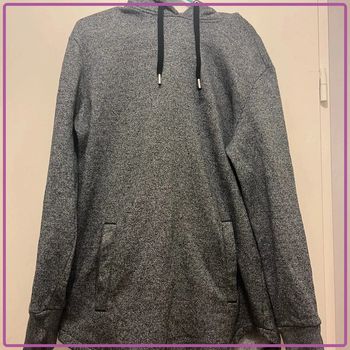 Pull à capuche et poche, marque H&M, taille xs