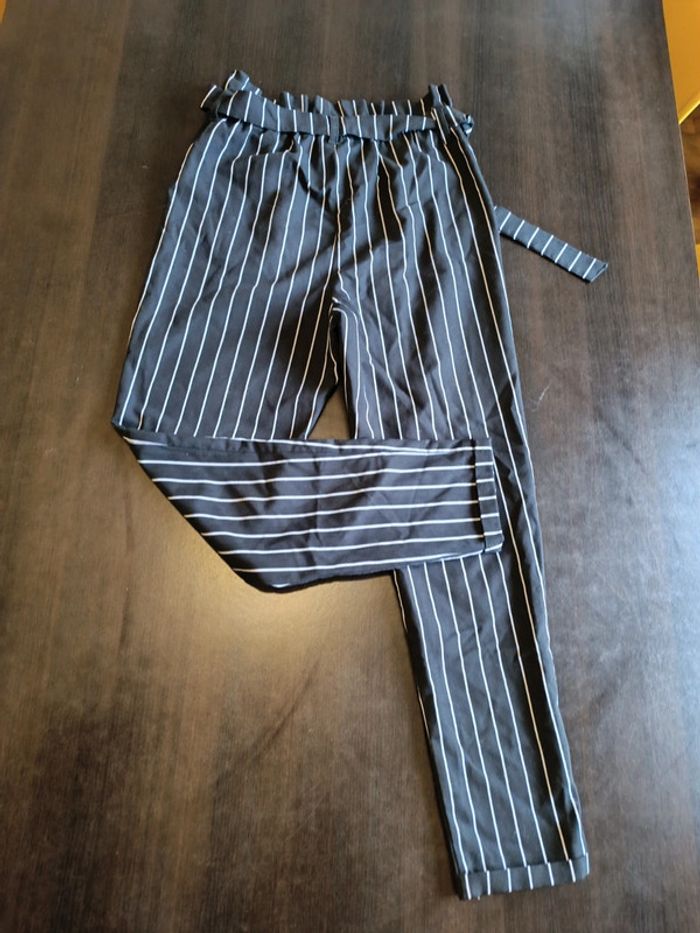 Pantalon KIABI - Taille 12 ANS - photo numéro 5