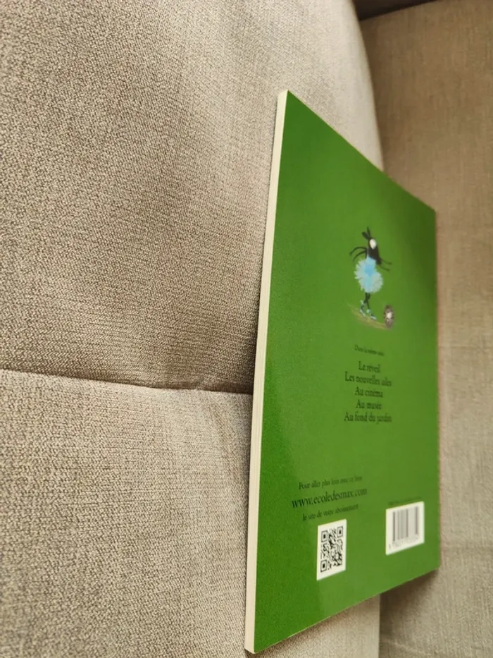 📖 Livre Le football Poka & Mine Kitty Crowther 📖 École des Max - photo numéro 4
