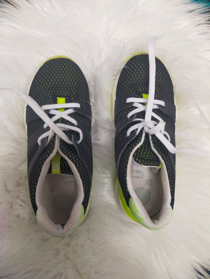 Basket Chicco taille 32