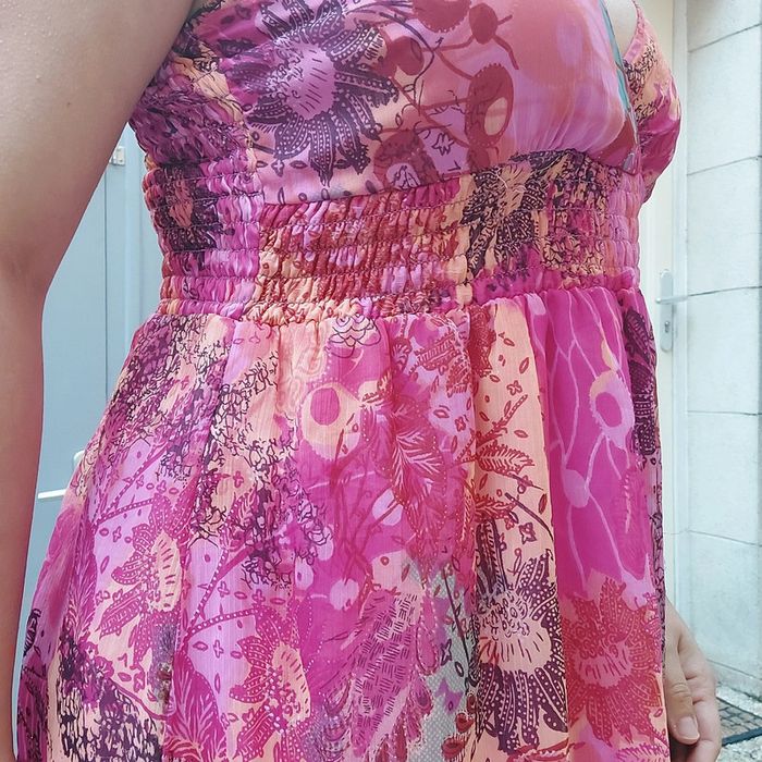 Magnifique robe pour taille L - photo numéro 2