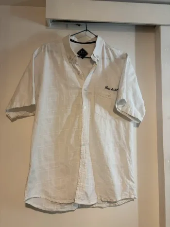Très belle chemise Blanc du Nil taille L - 40 en très bon état