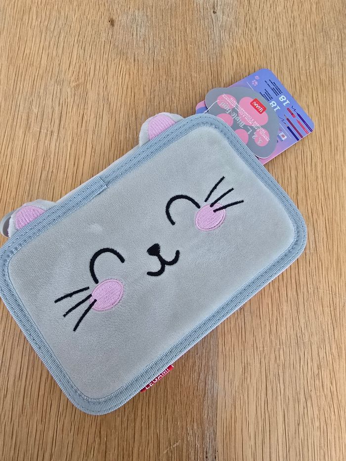 NOUVELLE TROUSSE CHAT LEGAMI