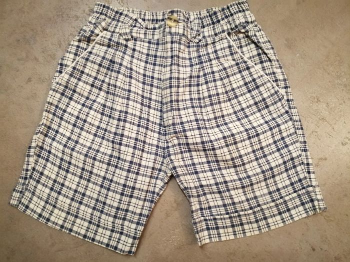 Bermuda bleu et blanc 2 ans