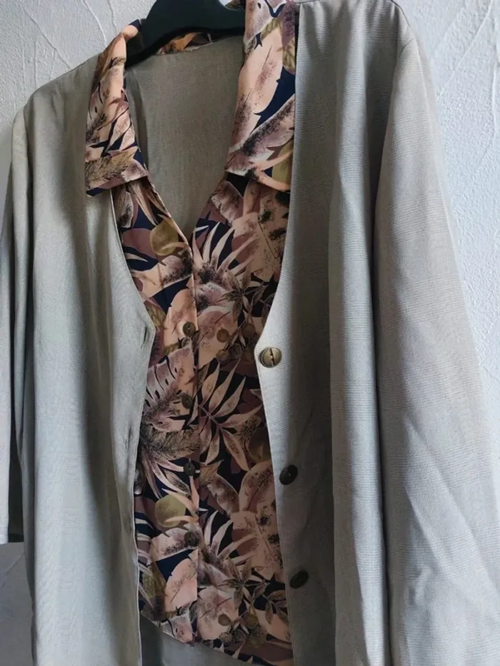 Veste avec top à motif intégré - photo numéro 2