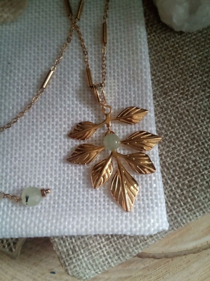 Collier bohème feuille 🌿 et pierres semi précieuses - photo numéro 2
