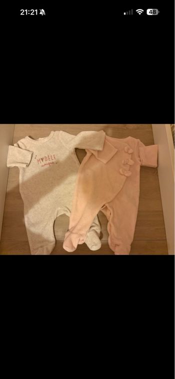 Lot 2 pyjamas  tape a l’œil 