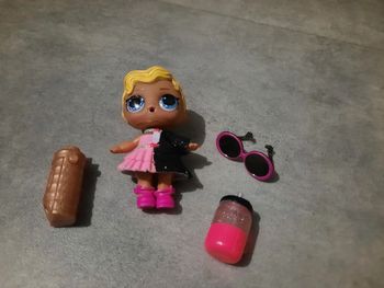 Poupée L.O.L surprise lights glitter