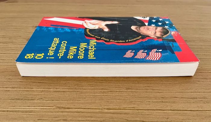 Livre - Mike contre-attaque ! Bienvenue aux Etats Stupides d'Amérique - photo numéro 3