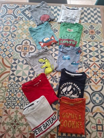 Lot 10 tee-shirts manches longues garçon 5 ans