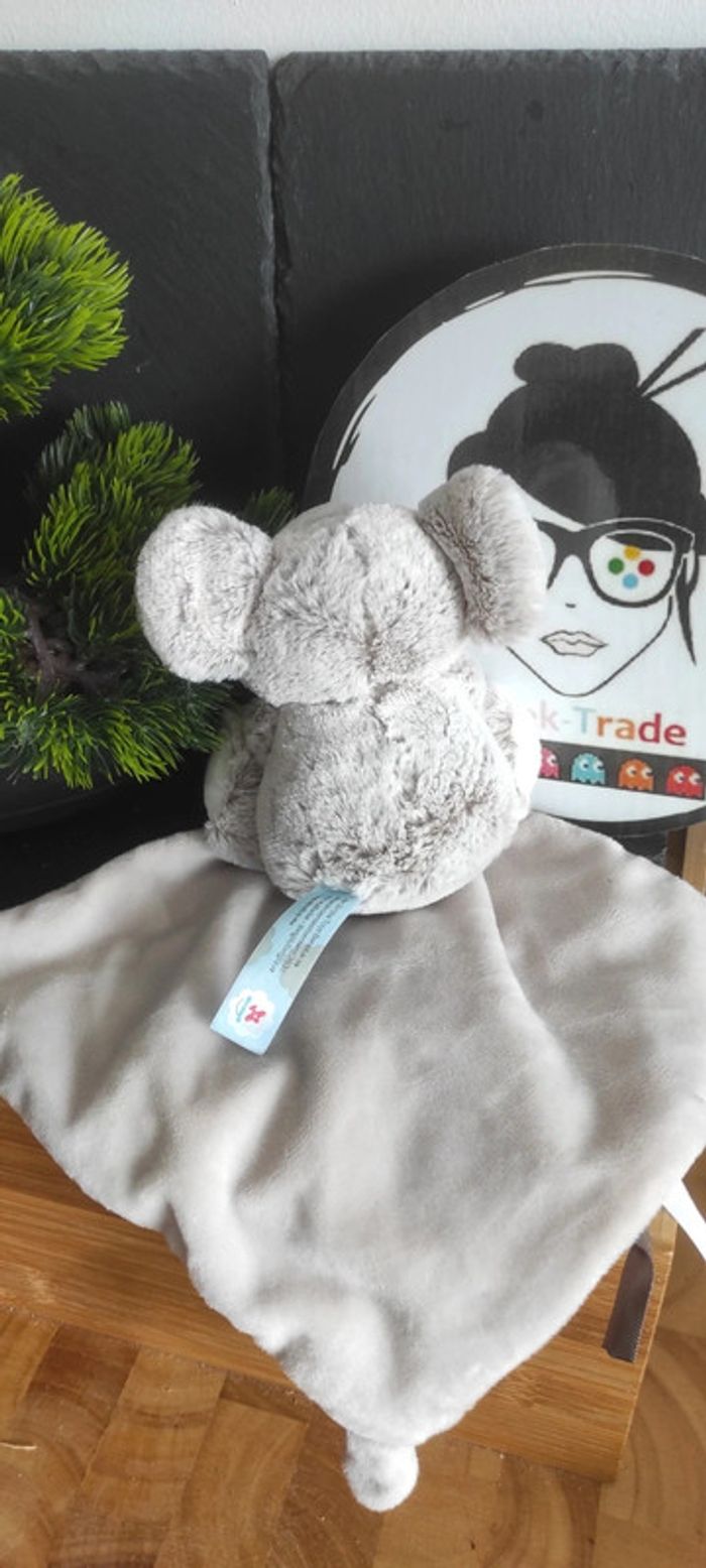 Doudou peluche Nola le koala mouchoir blanc gris chiné feuilles ruban nicotoy simba toys - photo numéro 2