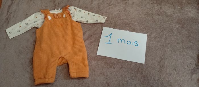 Ensemble fille 1 mois