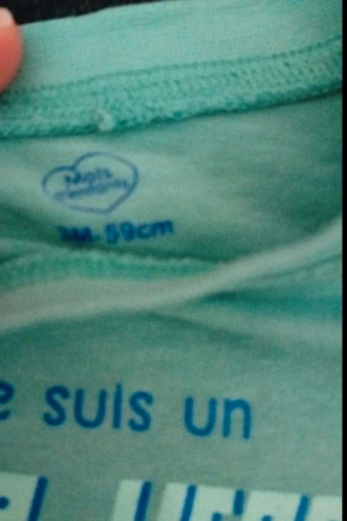 T-shirt "je suis un heros' - photo numéro 2