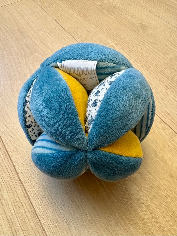 Balle d’éveil - Doudou et Compagnie - Dès naissance - photo numéro 2