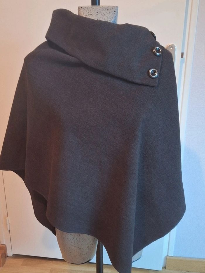 Cape chaude taille XL - photo numéro 3