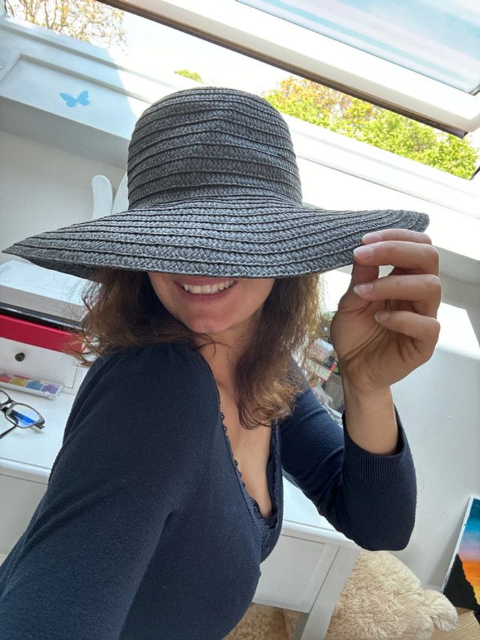 Chapeau femme gris foncé TBE - photo numéro 5