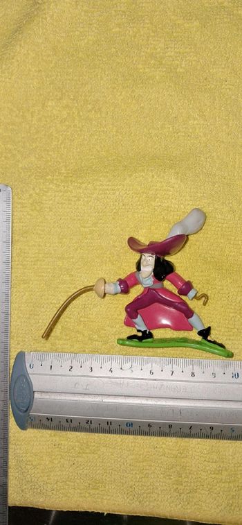 Peter pan figurine