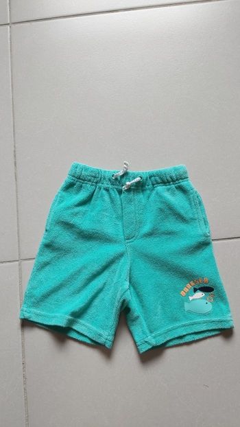 Short 23 mois