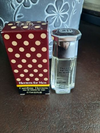 Miniature parfum Carolina Herrera