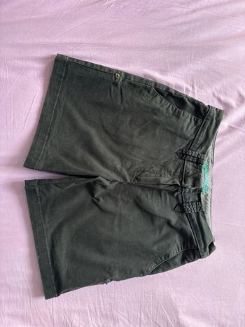 Short noir