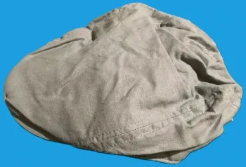 Béret enfant 50 cm parfait état