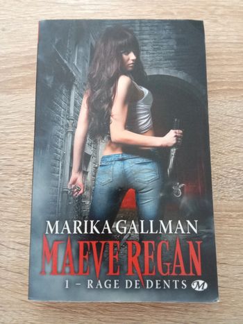 Marika Gallman 🪅 Maeve Regan 1 - Rage de dents
