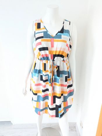 Robe d'été multicolore taille 46