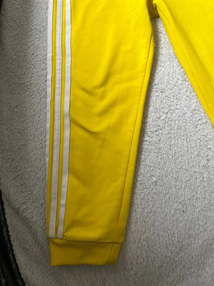 Ensemble Adidas jaune - photo numéro 10