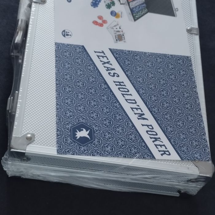 Jeu de poker dans sa valise Cartamundi Neuf - photo numéro 8