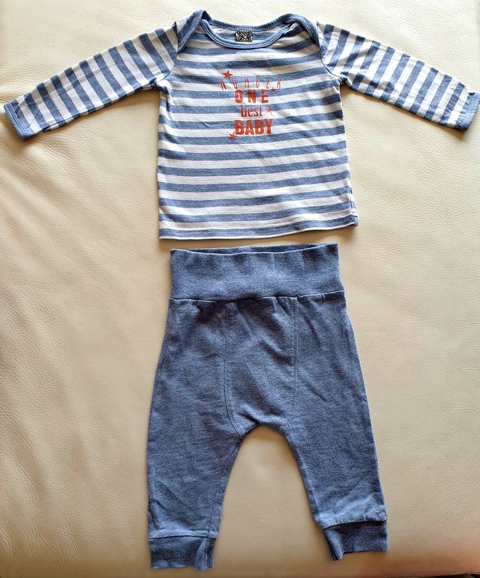 Pyjama neuf Taille 9 mois