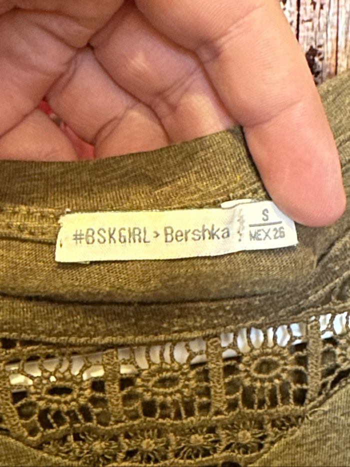 Haut Bershka taille S - photo numéro 3