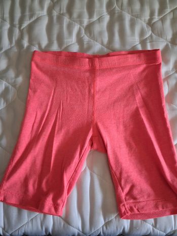 Short fille