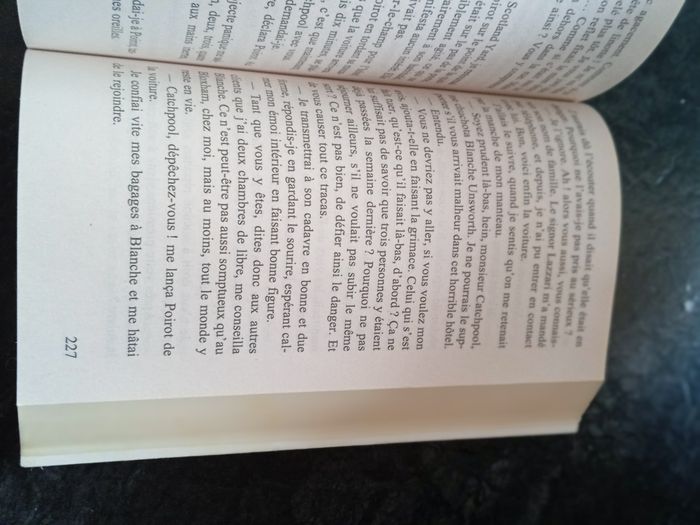 Roman policier hercule Poirot meurtre en majuscule - photo numéro 7