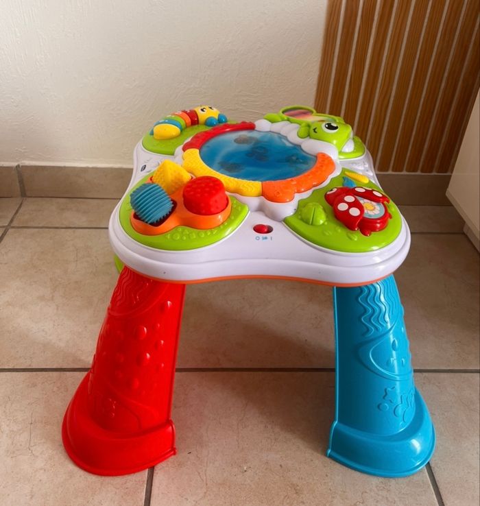 Table d'activités sensorielles