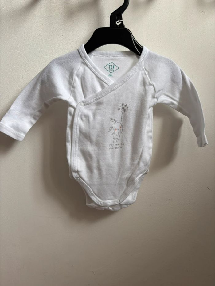 Lot 5 bodies blancs/gris manches longues mixte 3 mois - photo numéro 11