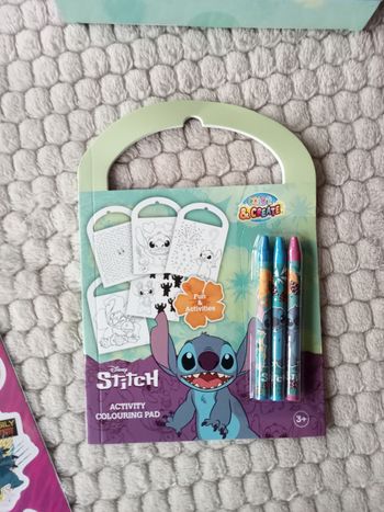 Petit livre de coloriage Stitch
