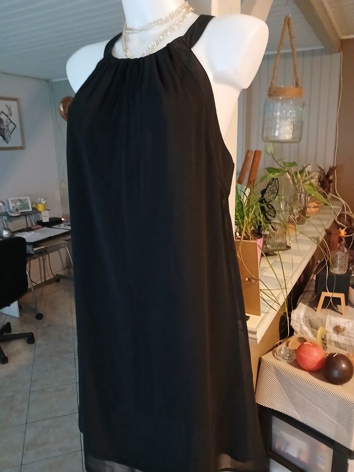 Robe voilage T40. - photo numéro 2