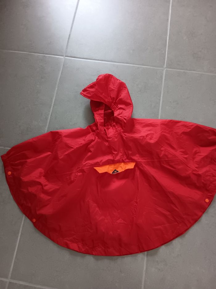 Poncho rouge Queshua
