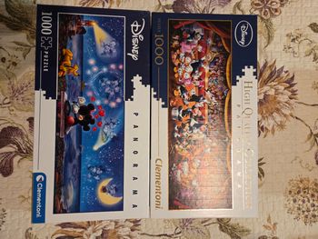 Lot 2 puzzles dysney 1000 pièces