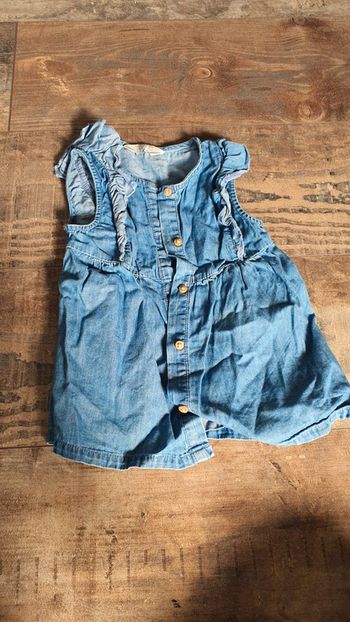 Blouse primark 24 36 mois en très bon état