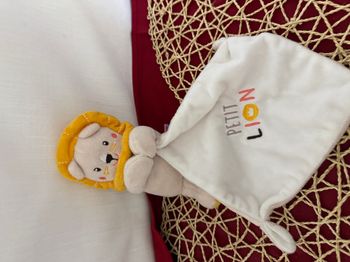 Doudou Mouchoir lion SUCRE D'ORGE "Petit Lion"