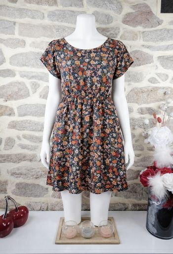 Robe champs de fleurs au crépuscule vert et multicolore Femme taille 54 marque Boohoo 🌺