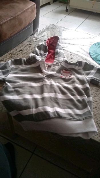 Pull à capuche garçon