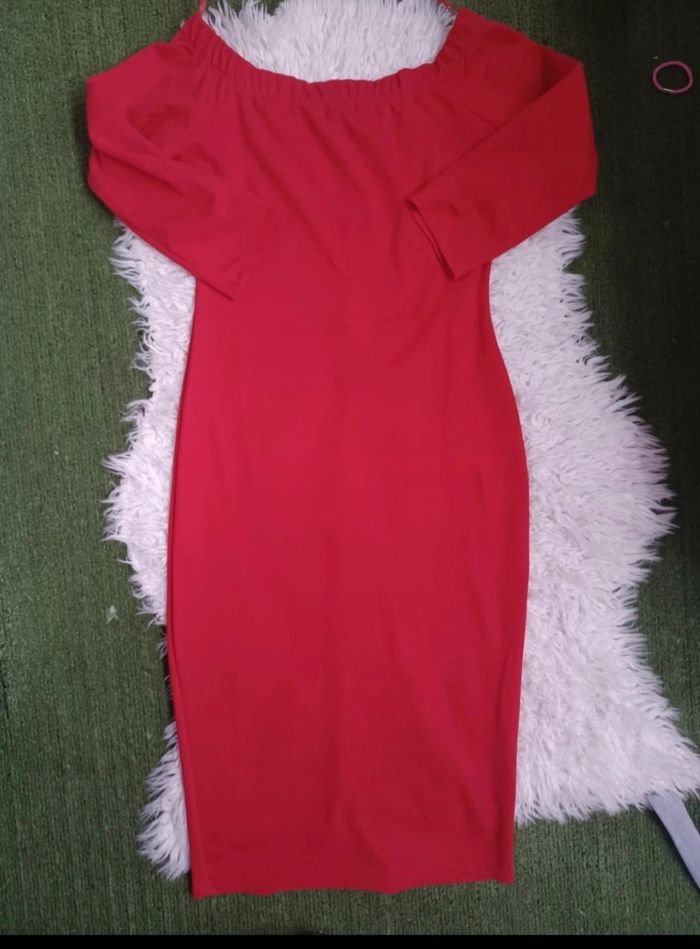 Robe rouge femme