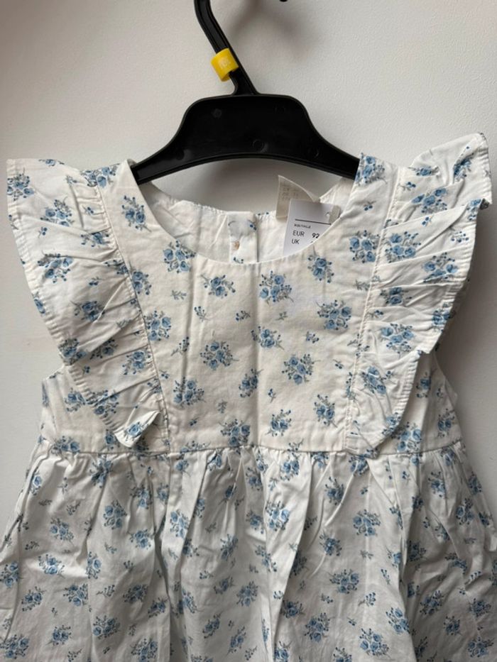 Robe fleurs 92 cm
